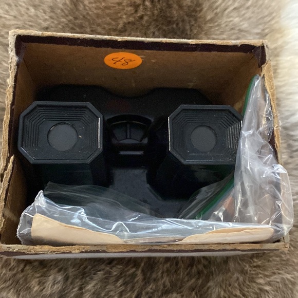 VIEW-MASTER Antique 1950’s Stereoscope with Alice in Wonderland Reel - Picture 9 of 17